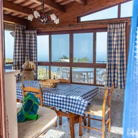 Azzurra Con Vista Sul Mare