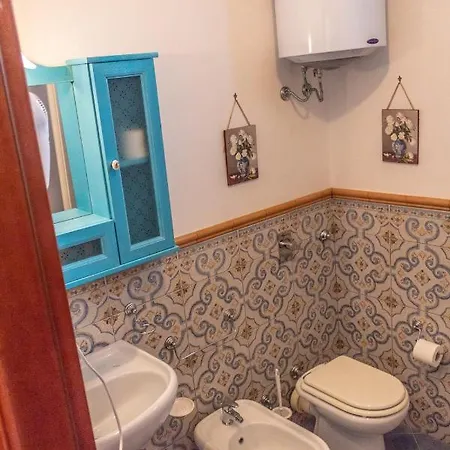 Azzurra Con Vista Sul Mare * サン・ヴィート・ロ・カーポ