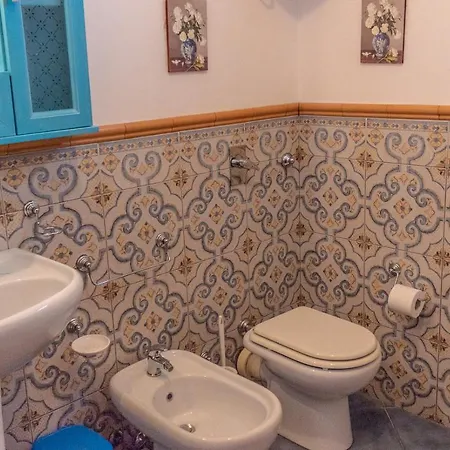 Azzurra Con Vista Sul Mare * サン・ヴィート・ロ・カーポ